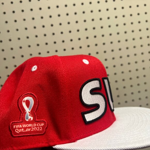 Men’s FIFA World Cup 2022‎ Red and White Flat bill snapback New - Picture 2 of 6